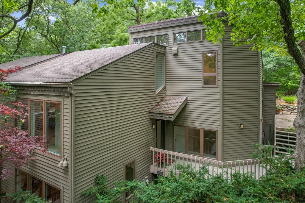 815 Green Road Ann Arbor City MI 48105