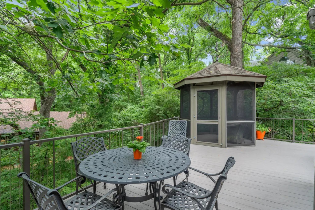 815 Green Road Ann Arbor City MI 48105