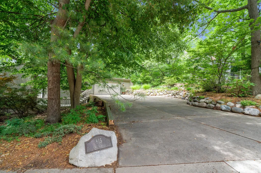815 Green Road Ann Arbor City MI 48105
