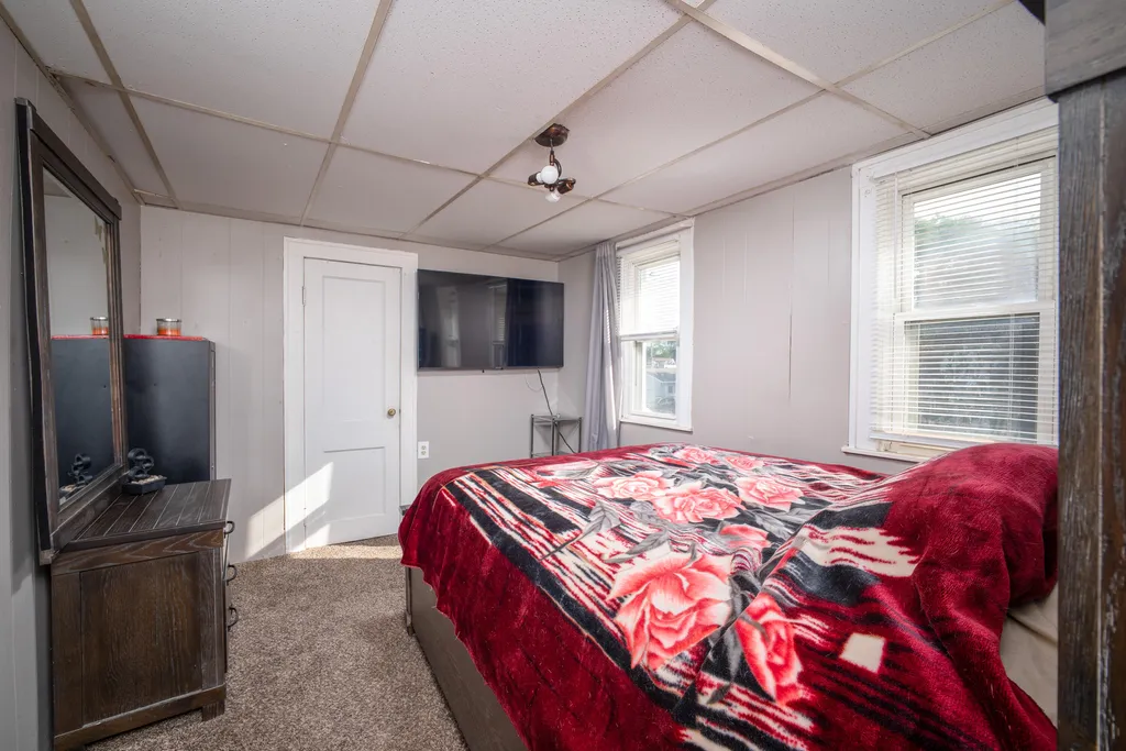 28760 Victor Street Roseville City MI 48066