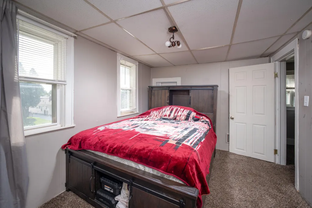 28760 Victor Street Roseville City MI 48066
