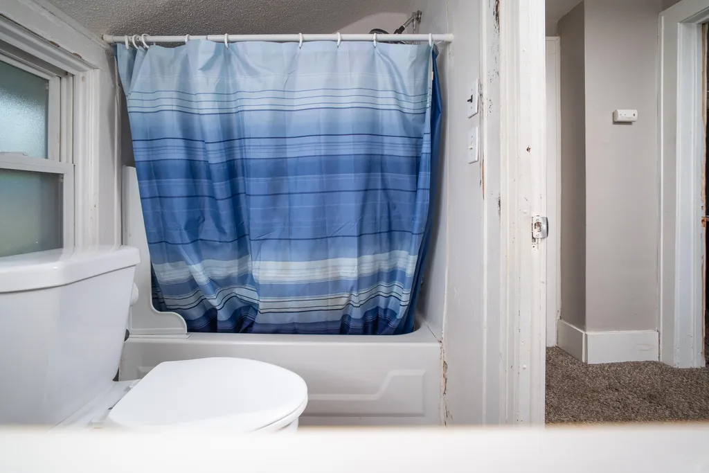 28760 Victor Street Roseville City MI 48066