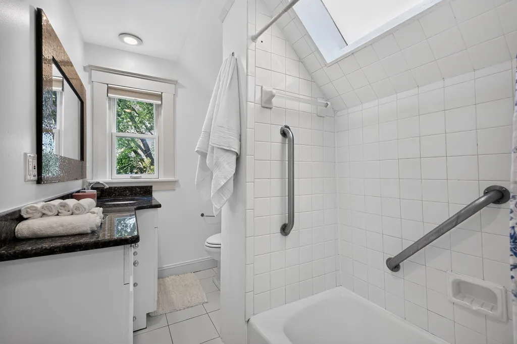 207 W Jefferson Street Ann Arbor City MI 48103