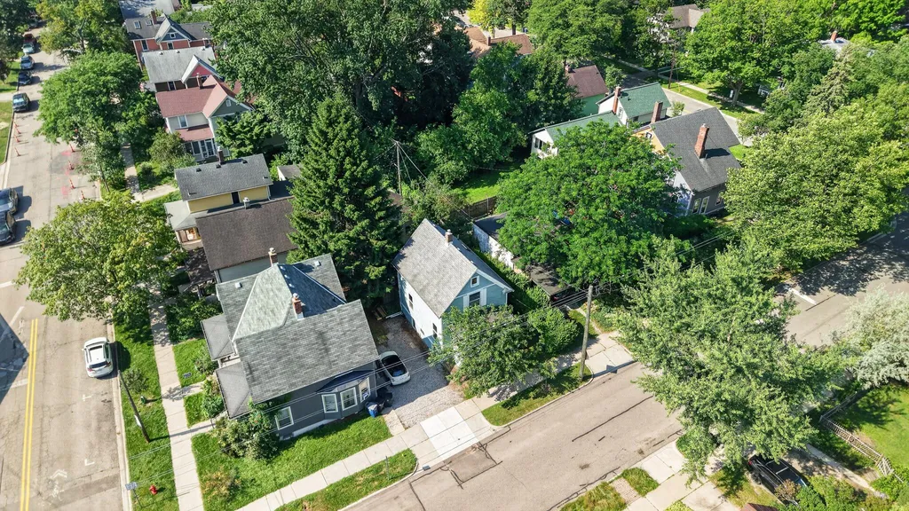 207 W Jefferson Street Ann Arbor City MI 48103
