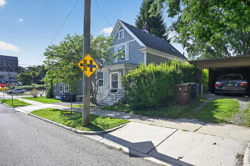 207 W Jefferson Street Ann Arbor City MI 48103