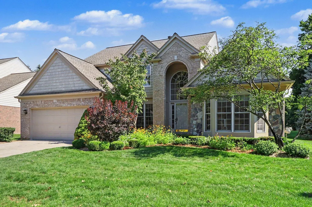39728 Dun Rovin Drive Northville Township MI 48168