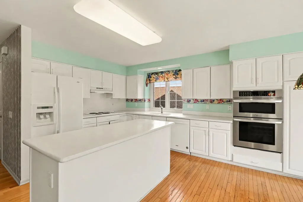 39728 Dun Rovin Drive Northville Township MI 48168