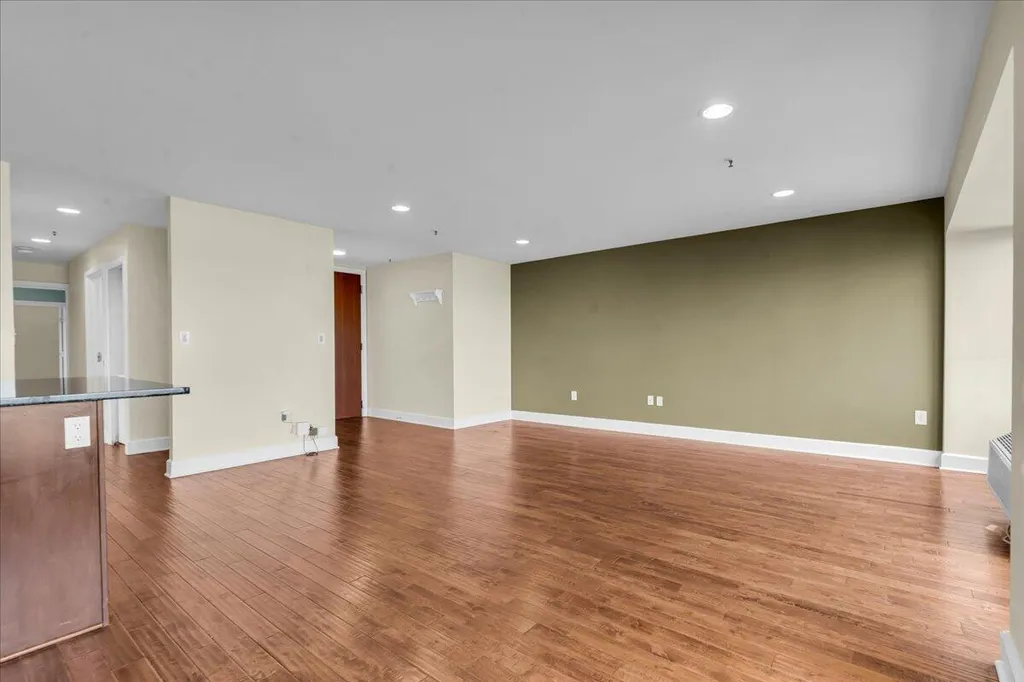 1001 W Jefferson Avenue Detroit City MI 48226