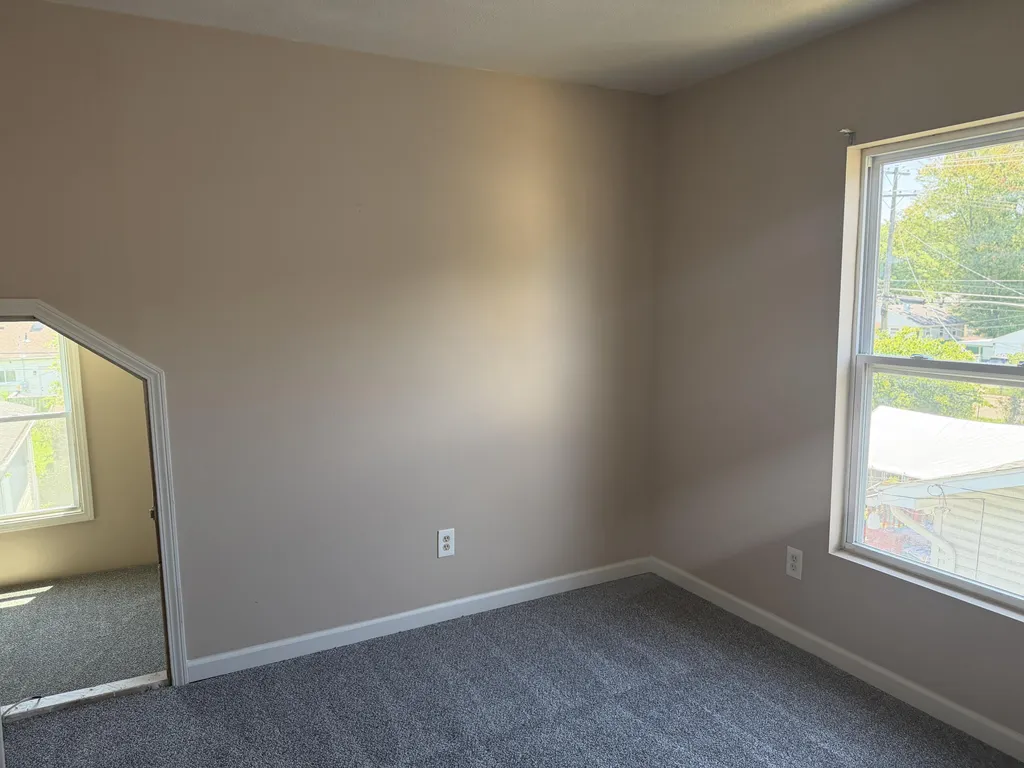 1422 E Granet Avenue Oakland Charter Township MI 48030