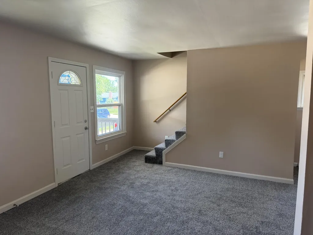 1422 E Granet Avenue Oakland Charter Township MI 48030