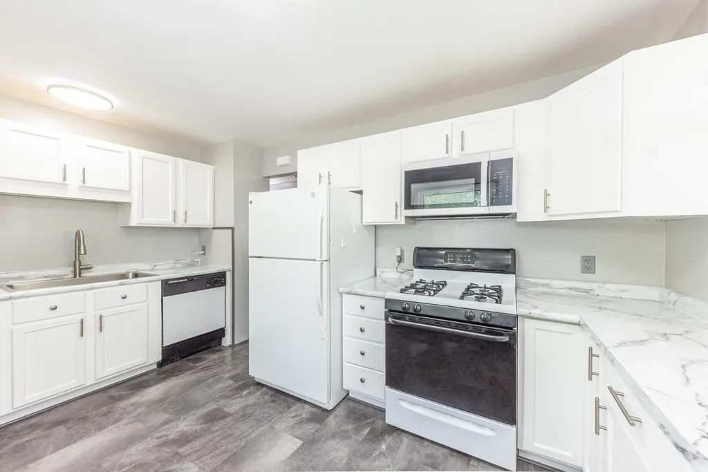 1705 Smith Avenue Ypsilanti Charter Township MI 48198