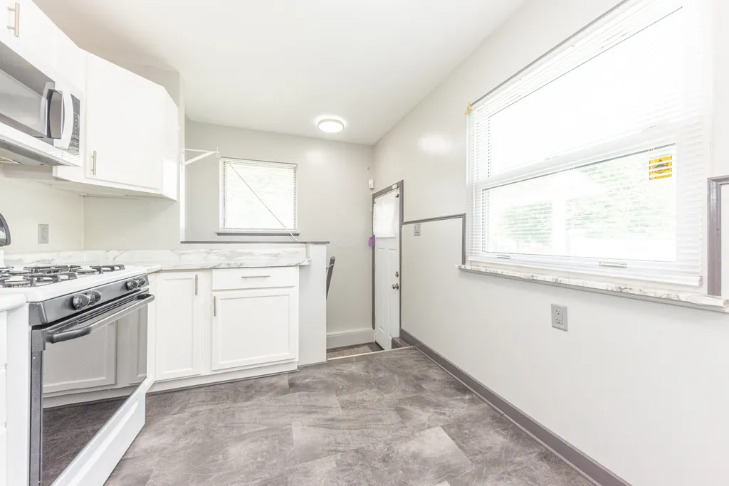 1705 Smith Avenue Ypsilanti Charter Township MI 48198