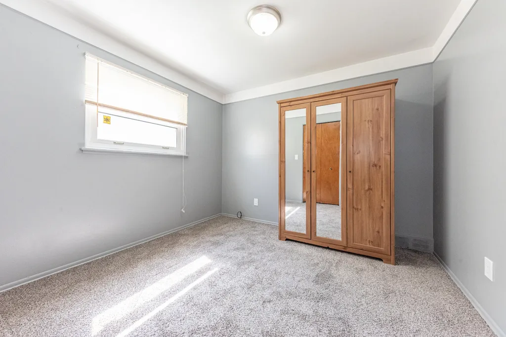 1705 Smith Avenue Ypsilanti Charter Township MI 48198