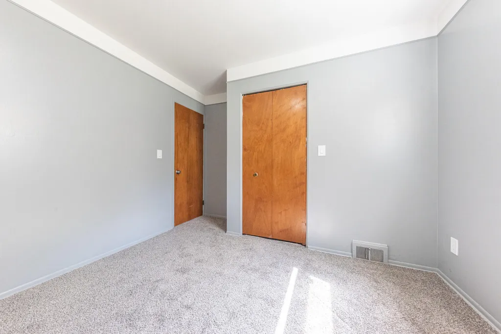 1705 Smith Avenue Ypsilanti Charter Township MI 48198
