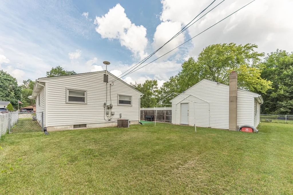 1705 Smith Avenue Ypsilanti Charter Township MI 48198