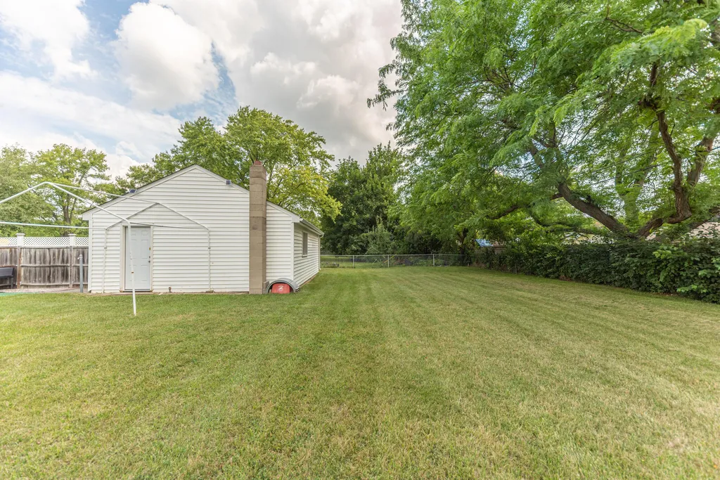 1705 Smith Avenue Ypsilanti Charter Township MI 48198