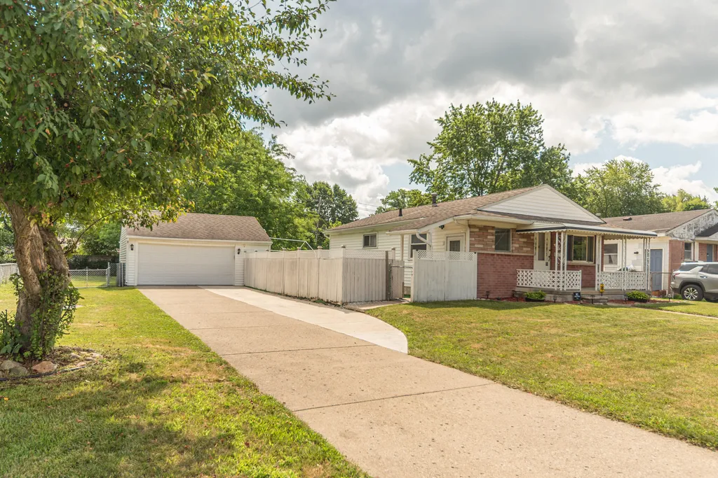 1705 Smith Avenue Ypsilanti Charter Township MI 48198
