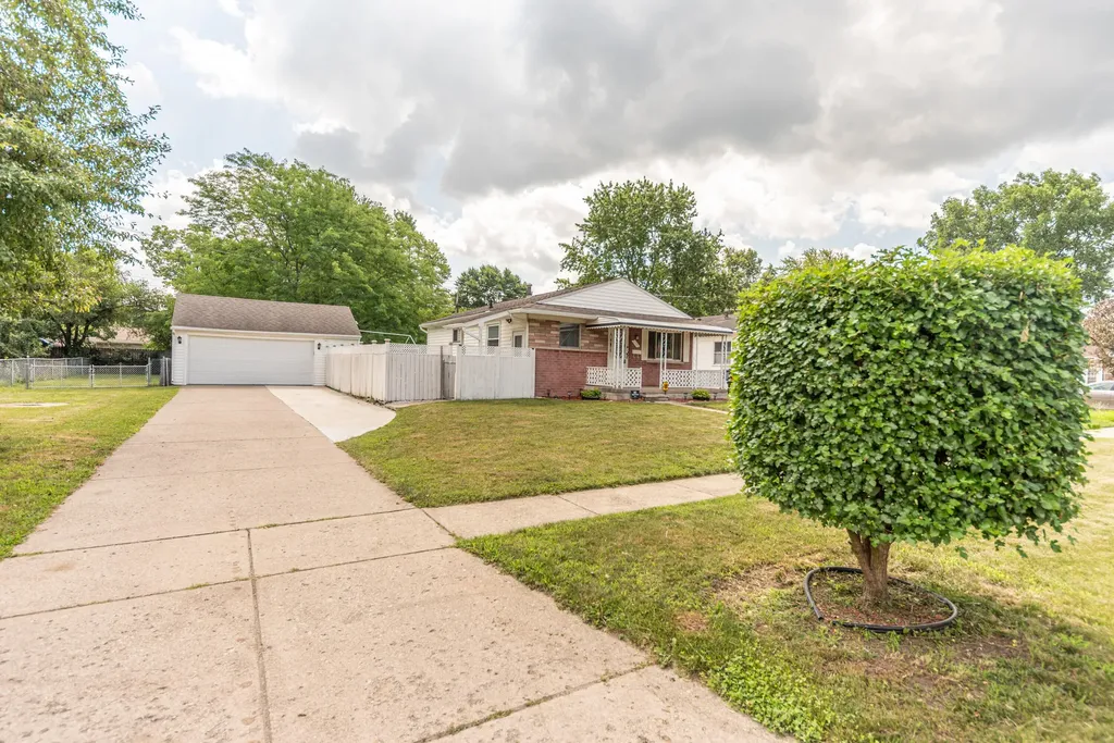 1705 Smith Avenue Ypsilanti Charter Township MI 48198
