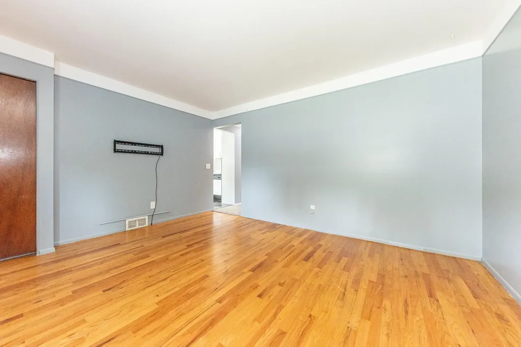 1705 Smith Avenue Ypsilanti Charter Township MI 48198