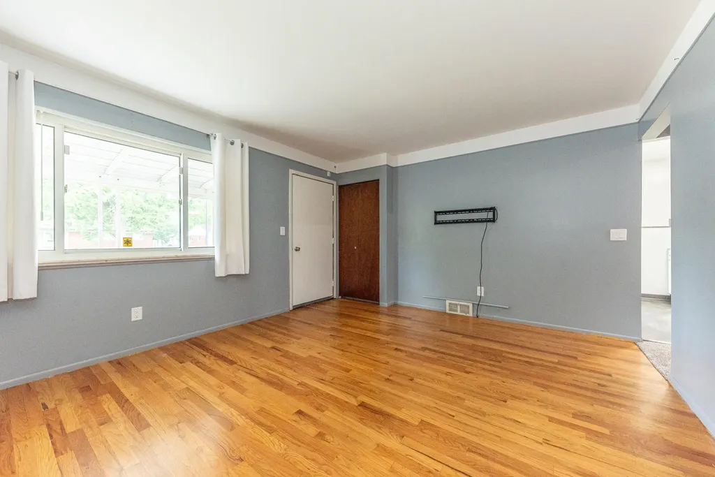 1705 Smith Avenue Ypsilanti Charter Township MI 48198