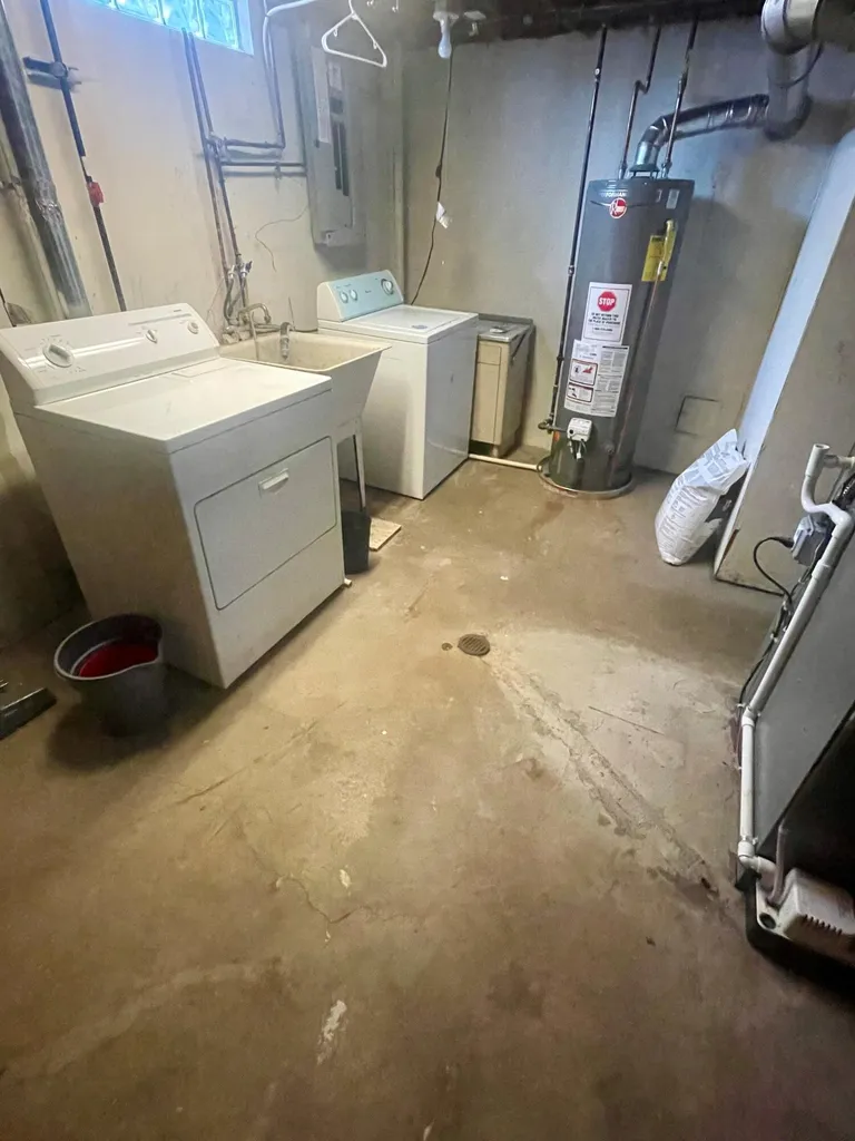 34729 Somerset Avenue Westland City MI 48186