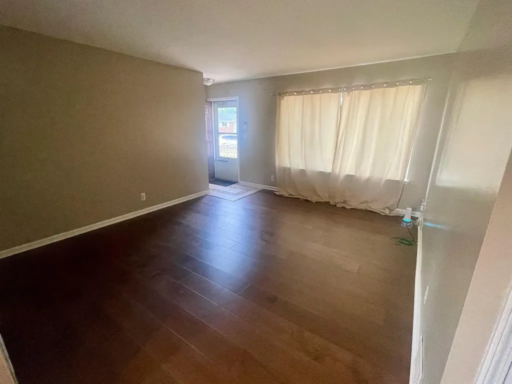 34729 Somerset Avenue Westland City MI 48186