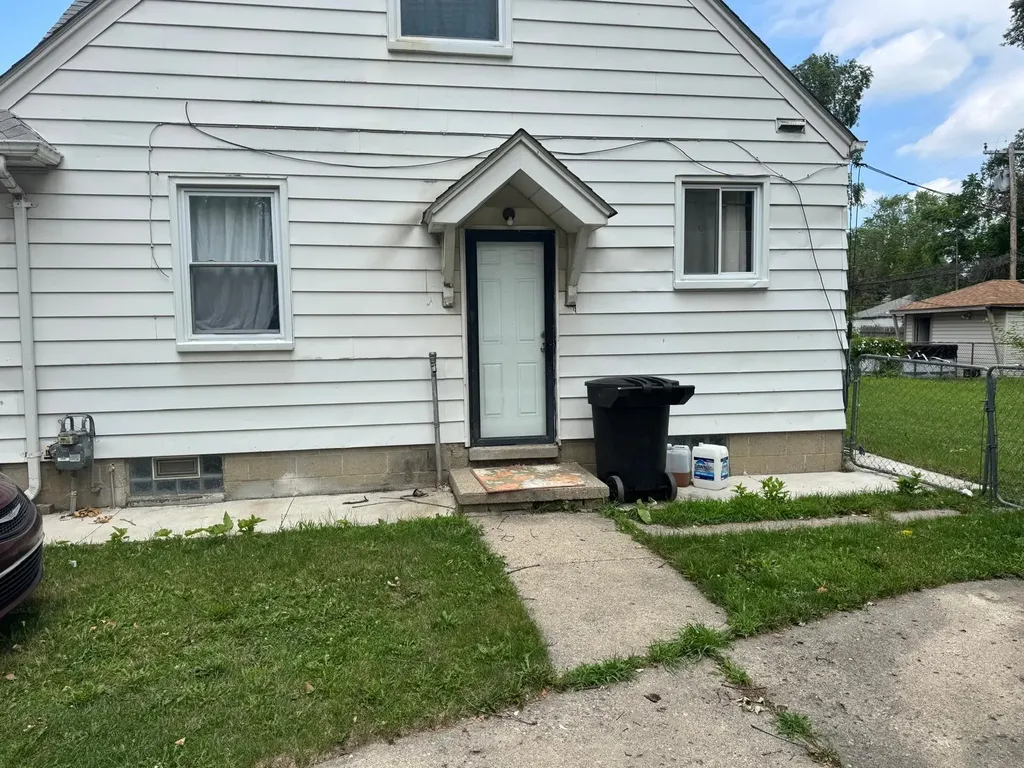 6388 NW Montrose Street NW Detroit City MI 48228