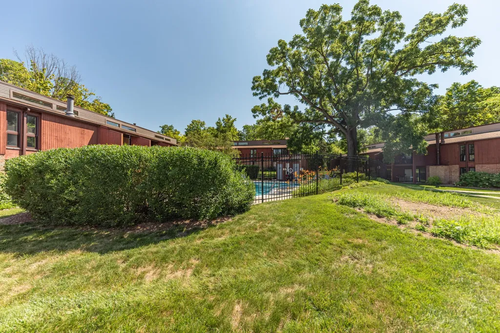 2405 Packard Street Ann Arbor City MI 48104
