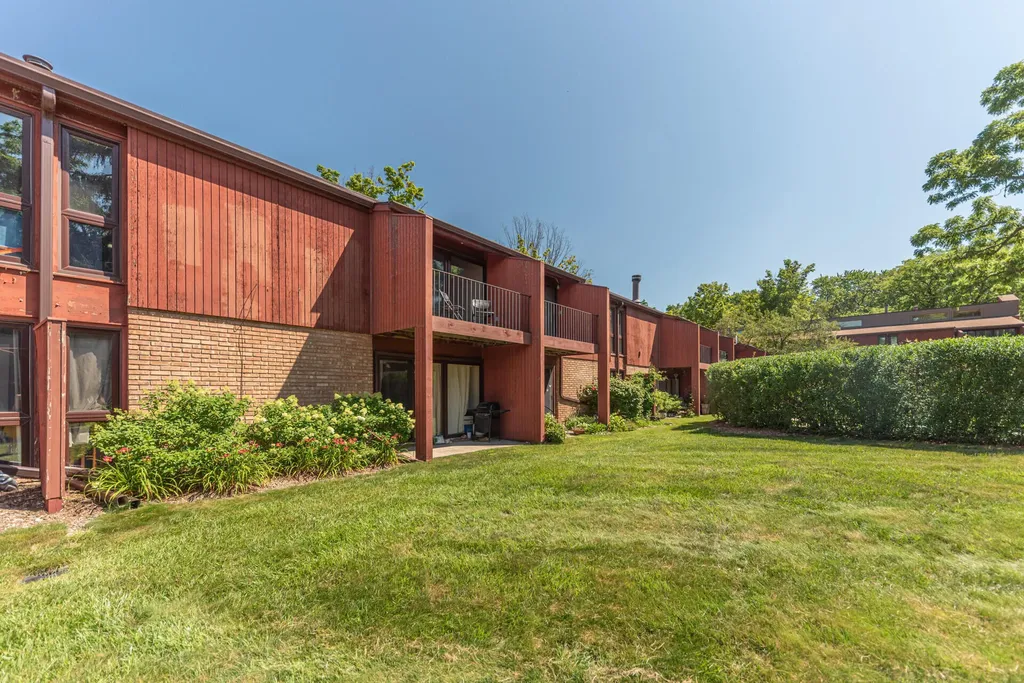 2405 Packard Street Ann Arbor City MI 48104
