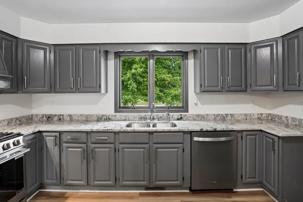 990 Centennial Avenue Ypsilanti Charter Township MI 48198