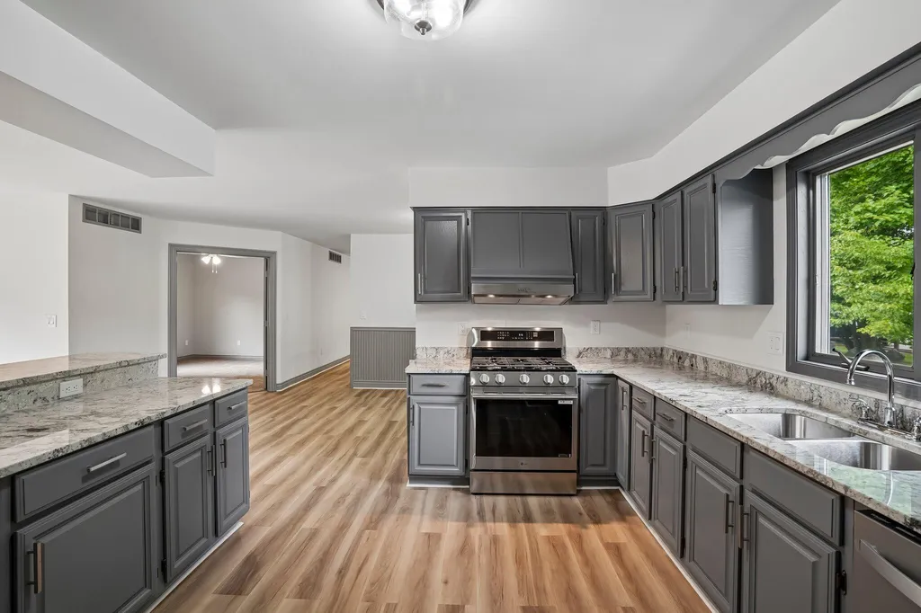 990 Centennial Avenue Ypsilanti Charter Township MI 48198