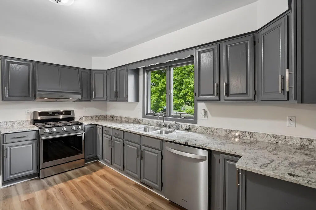 990 Centennial Avenue Ypsilanti Charter Township MI 48198