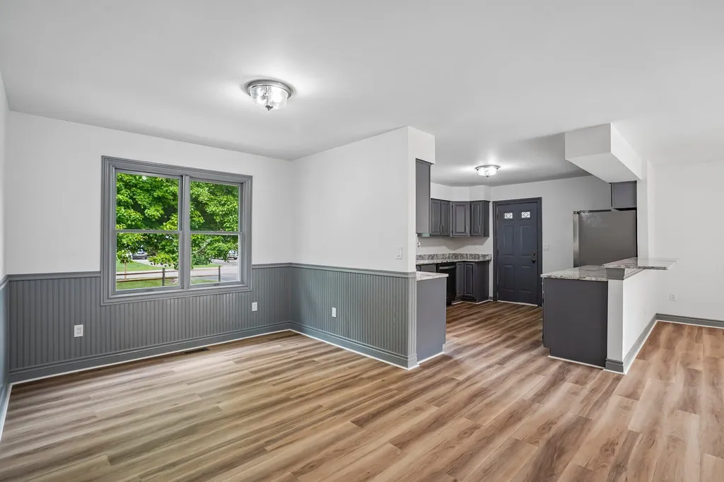 990 Centennial Avenue Ypsilanti Charter Township MI 48198