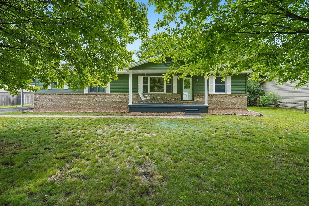 990 Centennial Avenue Ypsilanti Charter Township MI 48198