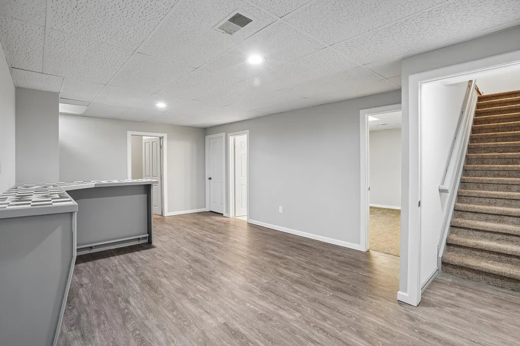 990 Centennial Avenue Ypsilanti Charter Township MI 48198