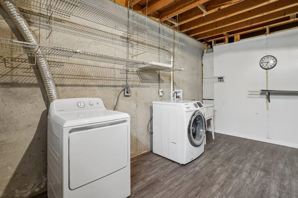 990 Centennial Avenue Ypsilanti Charter Township MI 48198