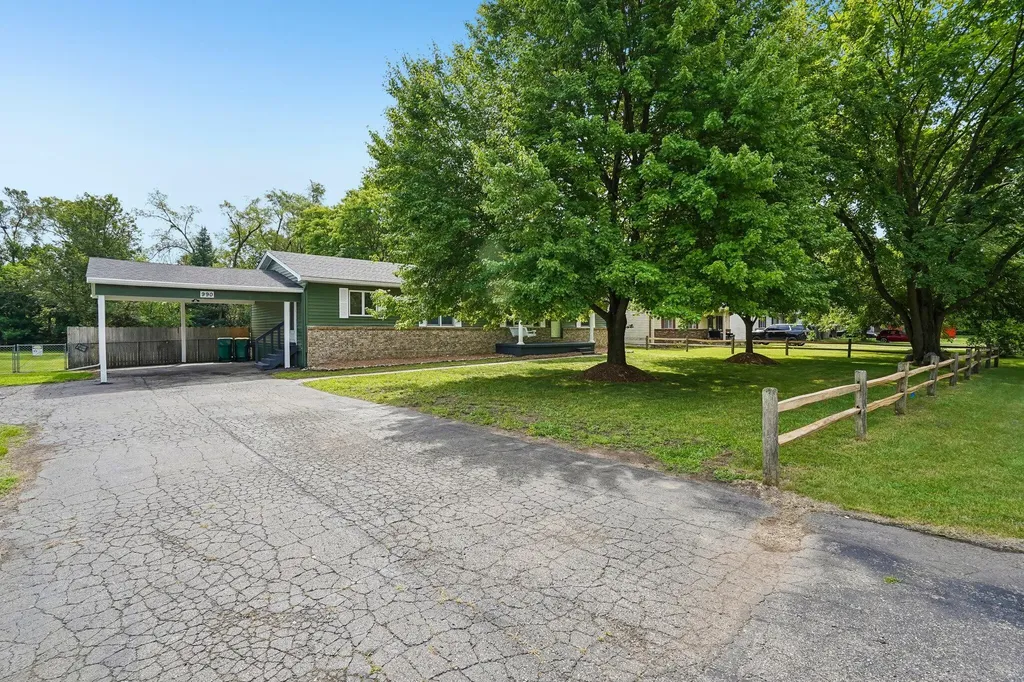 990 Centennial Avenue Ypsilanti Charter Township MI 48198