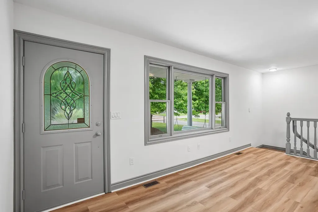 990 Centennial Avenue Ypsilanti Charter Township MI 48198