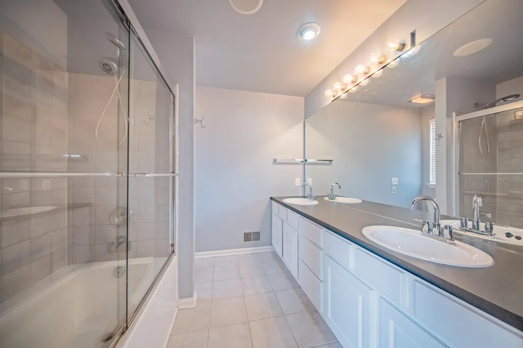 6261 Maplehurst Drive Ypsilanti Charter Township MI 48197