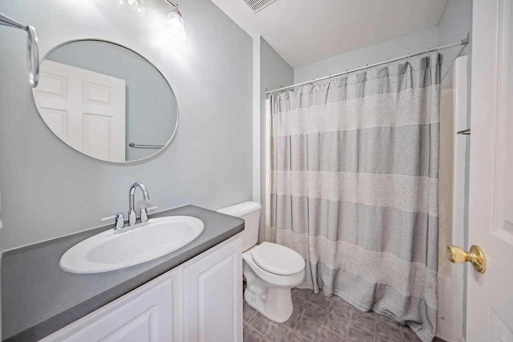 6261 Maplehurst Drive Ypsilanti Charter Township MI 48197