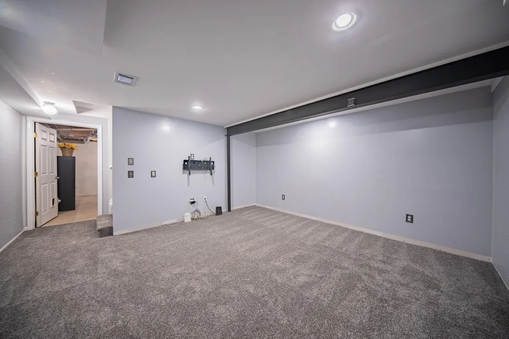 6261 Maplehurst Drive Ypsilanti Charter Township MI 48197