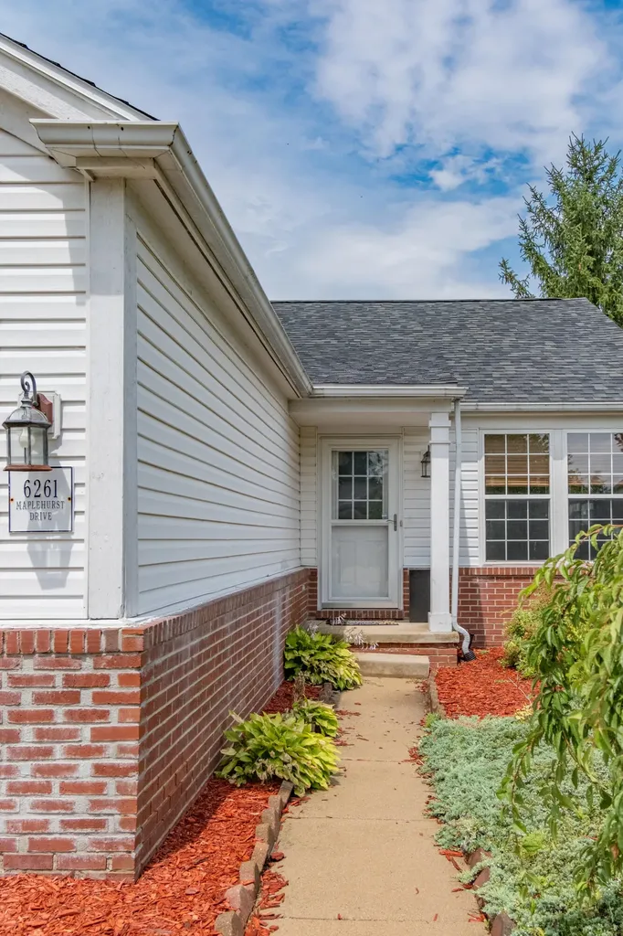 6261 Maplehurst Drive Ypsilanti Charter Township MI 48197