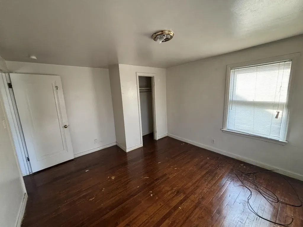 10301 Morang Avenue Detroit City MI 48224