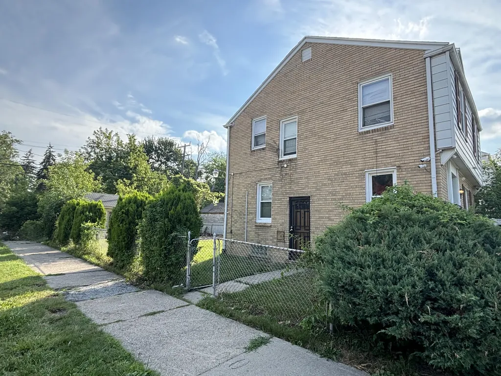 10301 Morang Avenue Detroit City MI 48224