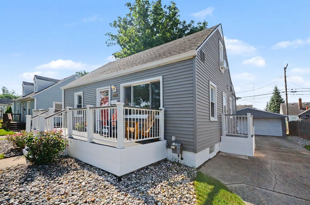 2386 Brickley Street Ferndale City MI 48220