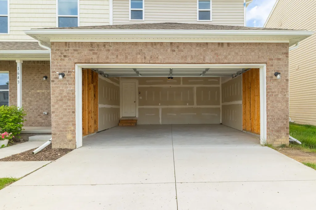 1643 Golfview Drive Superior Charter Township MI 48198