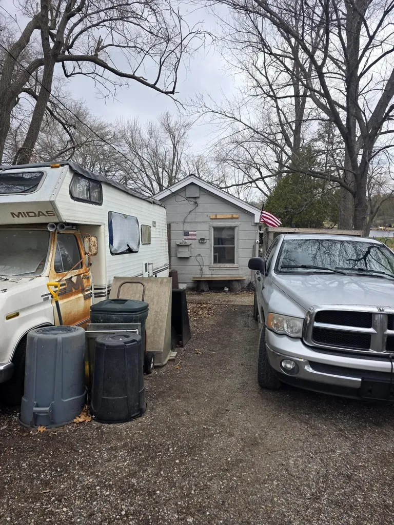 641 Dunleavy Drive Highland Charter Township MI 48356