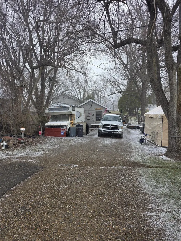 641 Dunleavy Drive Highland Charter Township MI 48356