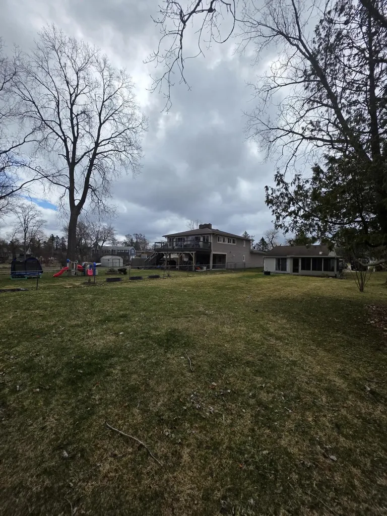 641 Dunleavy Drive Highland Charter Township MI 48356
