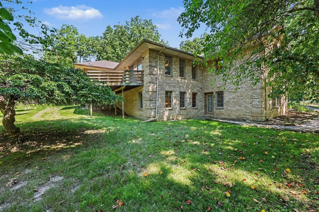 2220 Gale Road Superior Charter Township MI 48105